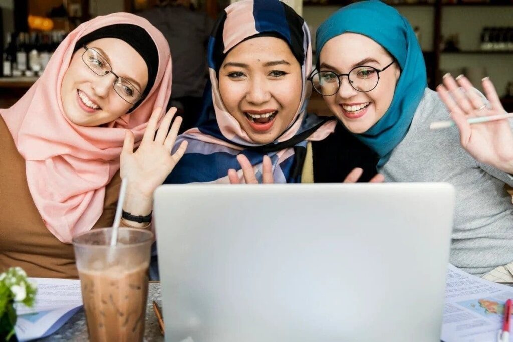 Social Networking and the New Mother