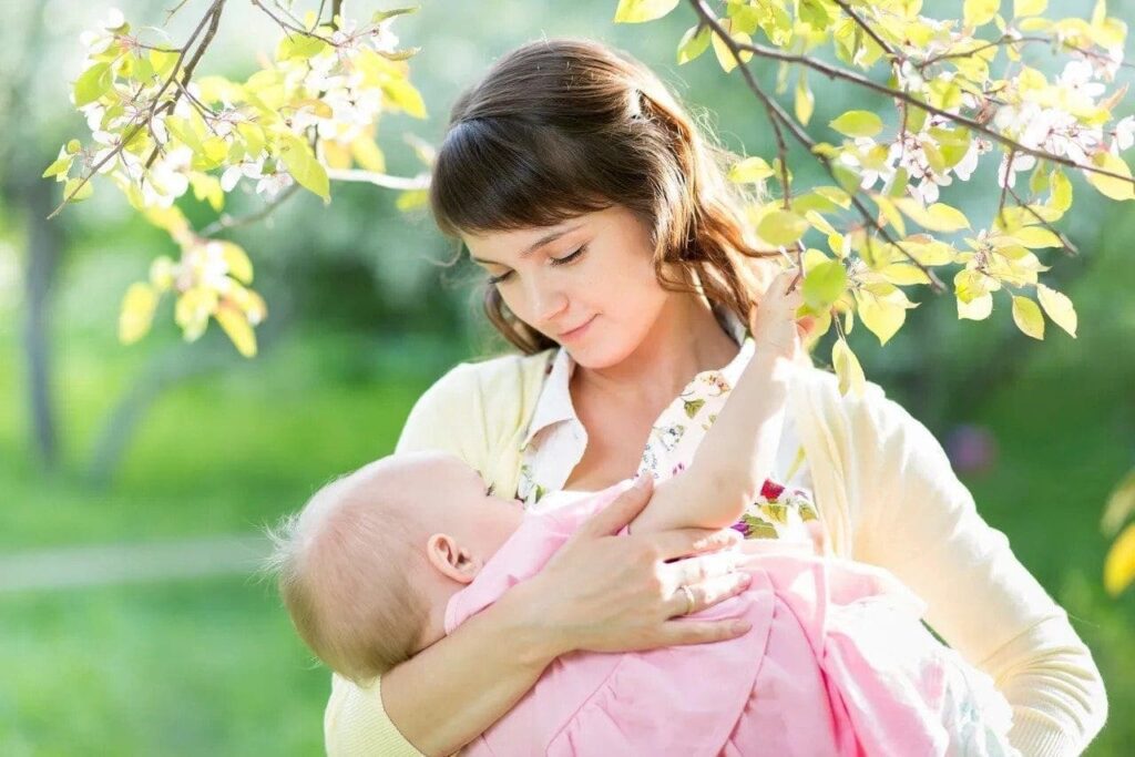 Overcoming Breastfeeding Obstacles with Natural Solutions